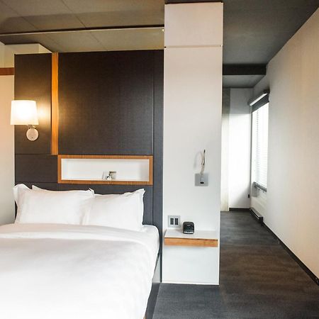 Hotel Alt Quartier Dix30 Brossard Kültér fotó