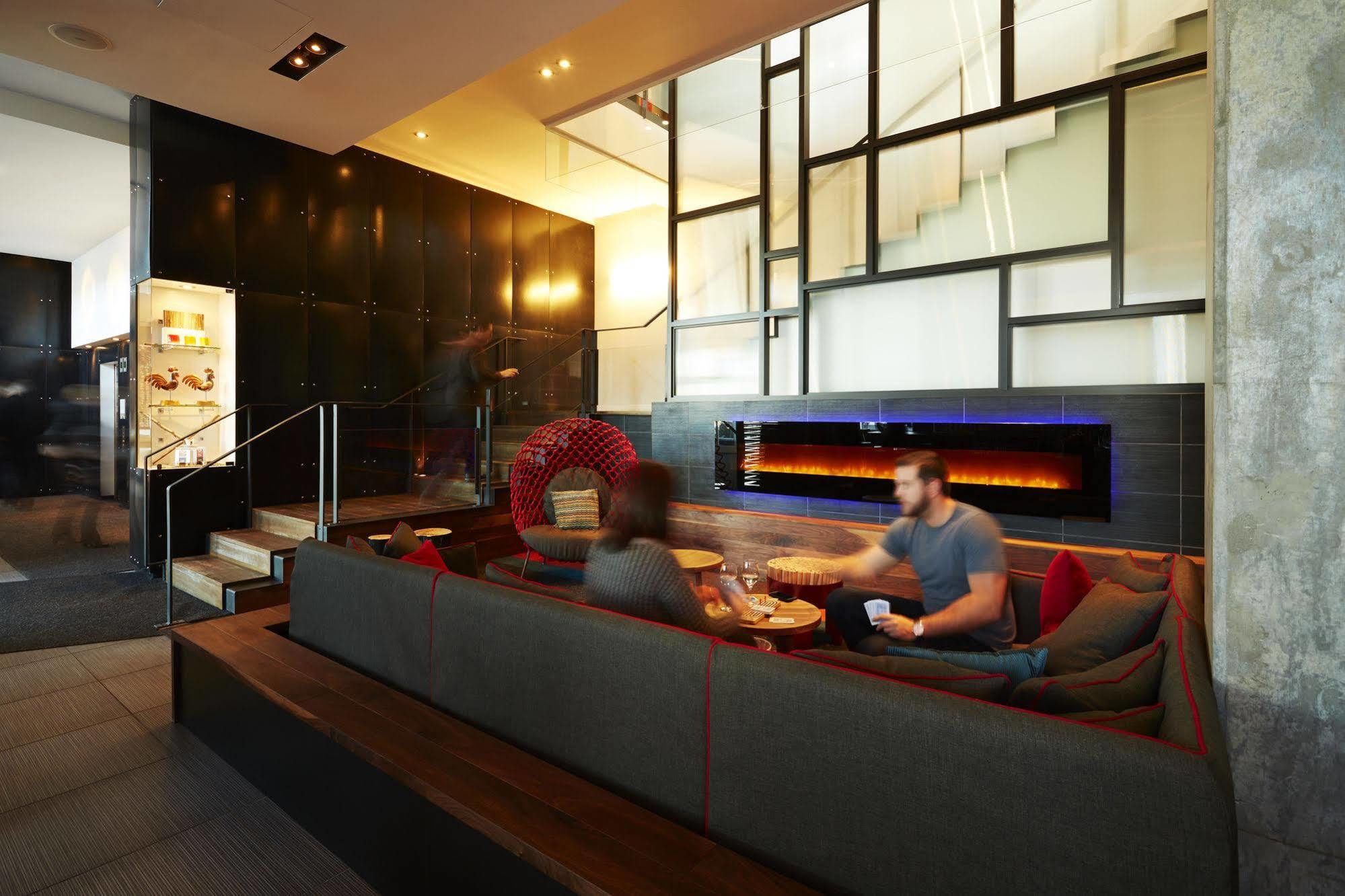 Hotel Alt Quartier Dix30 Brossard Kültér fotó